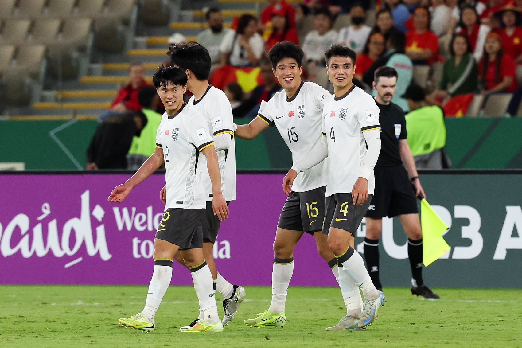 世界赛lol赛程-媒体人：无论结果，安东尼奥是本世纪米卢里皮之外最成功的外教