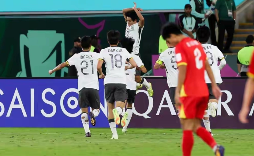 足球世界赛-2-1，0-1！中日交手1胜1负，改写亚洲杯历史一战！U23国足握3优势