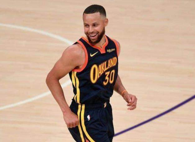 库里继续大搞个人投资 普通人可千万别学他